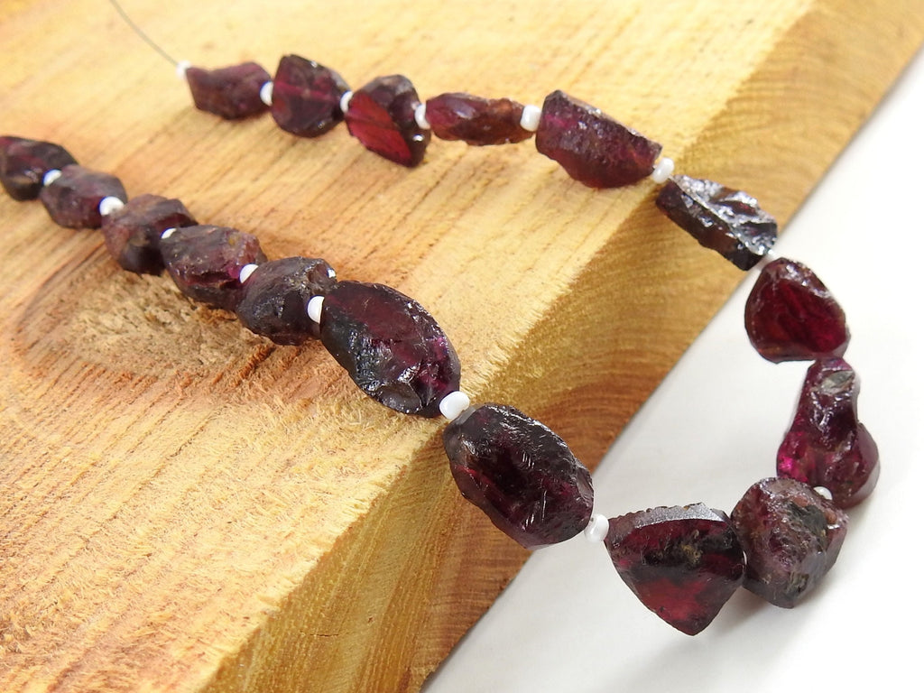 Natural Rhodolite Garnet Rough Tumble Nugget Loose Raw Stone Beads 8 Inch Strand 14-8mm Genuine Gemstone Jewelry Making Supply DIY